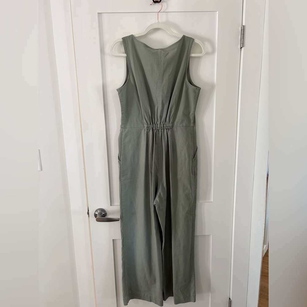 GAP | sage green Tencell button front jumpsuit size 6 - Picture 5 of 8